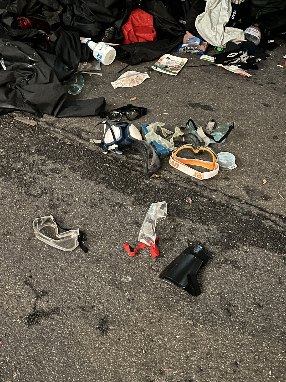 Am Samstag ist es in Bern im Rahmen einer unbewilligten Kundgebung zu Ausschreitungen gekommen.