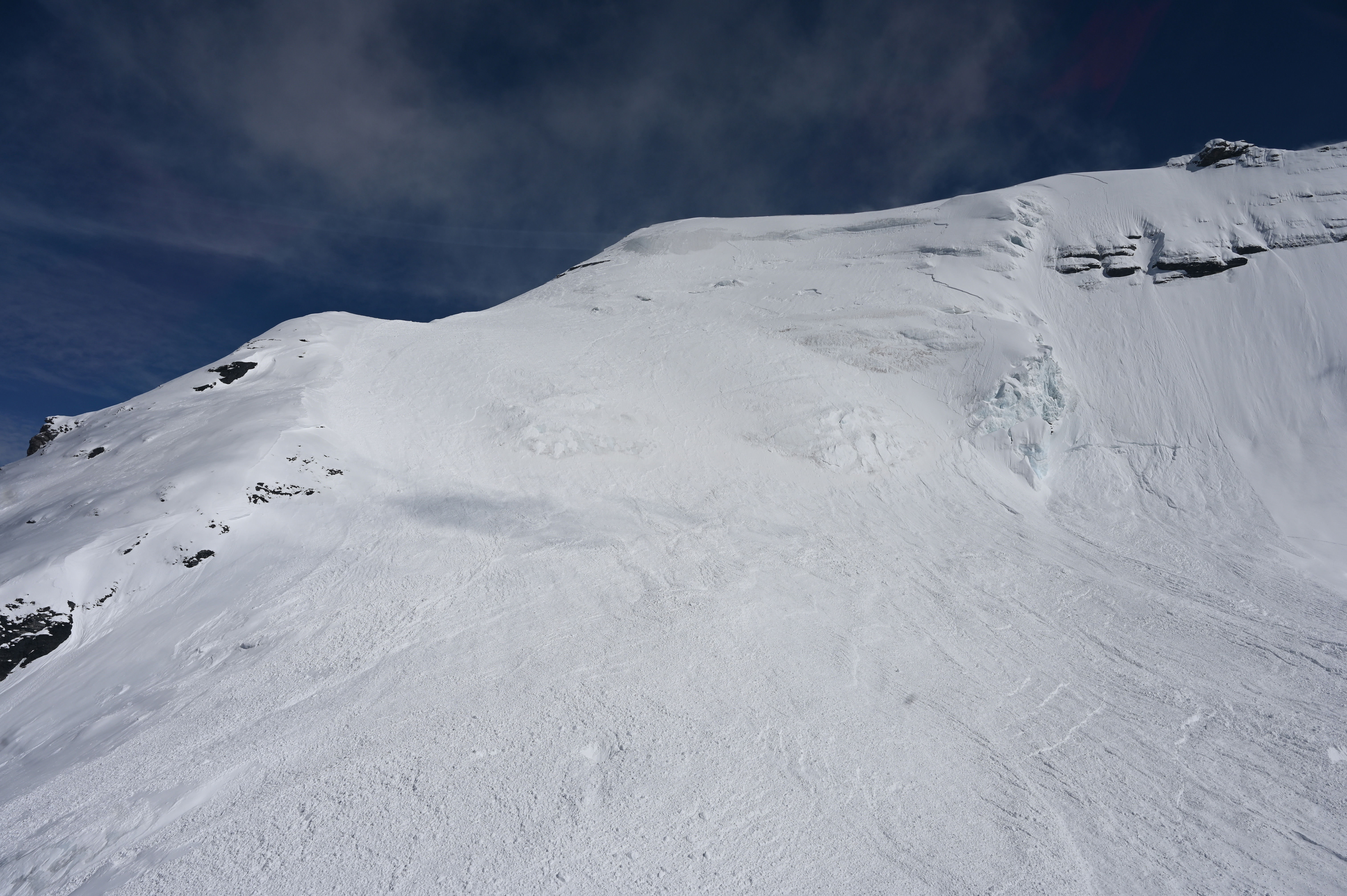 Samedi après-midi, une avalanche s’est déclenchée au Morgenhorn à Kandersteg. 